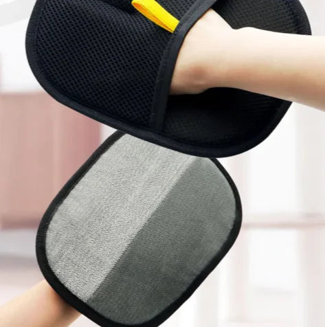 FurSwipe™ – The effortless way to remove pet hair in seconds